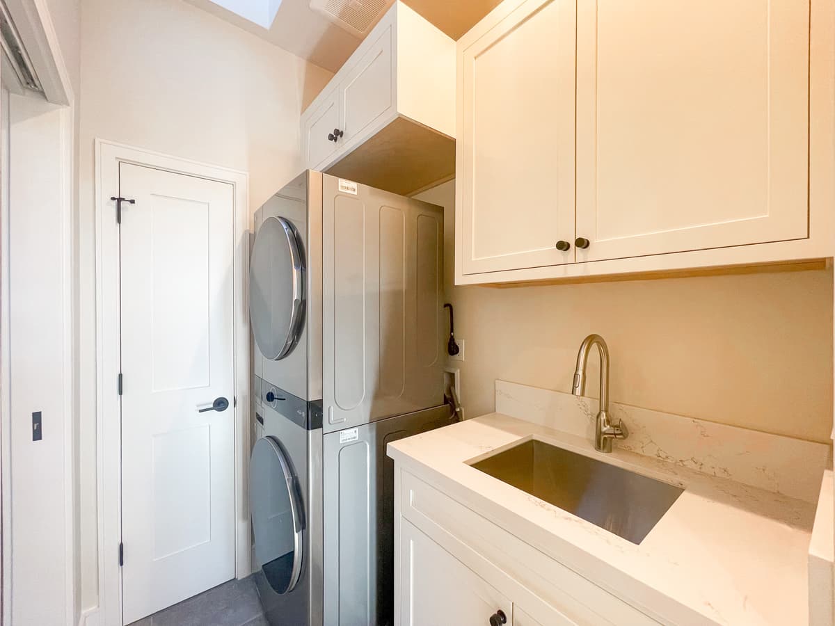14643 Via De Marcos - Laundry 2