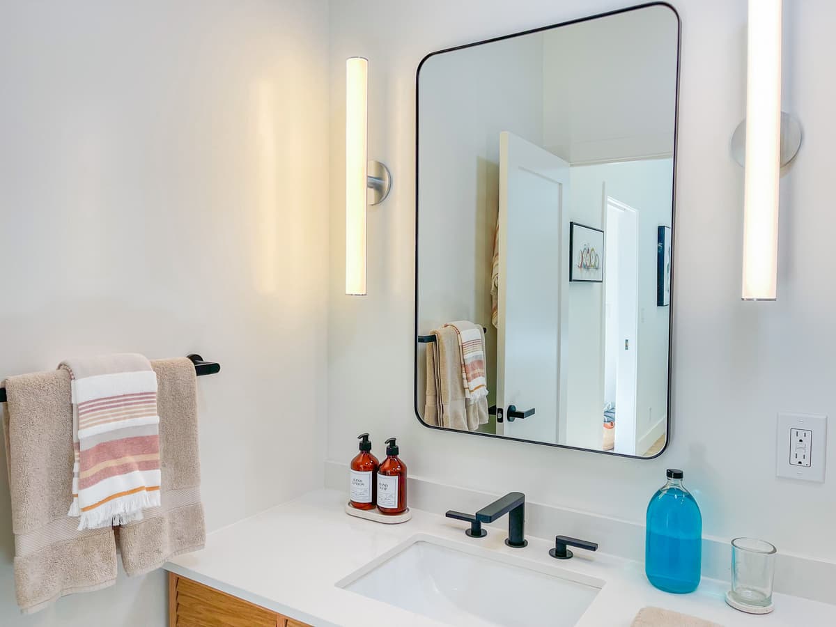 332 62nd St - Bath 2