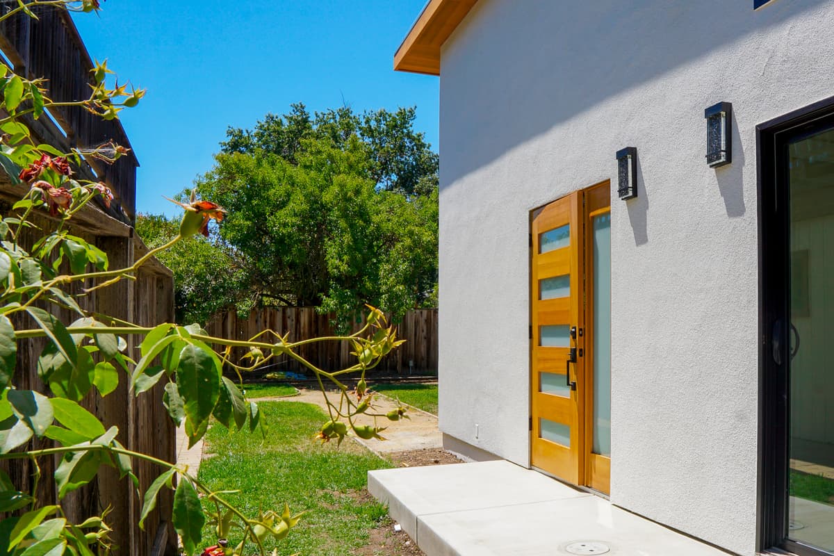 22780 Stevens Creek - Side 1